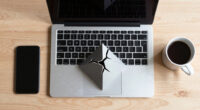 The pyramid cracks. What agentic AI does to the consulting leverage model.